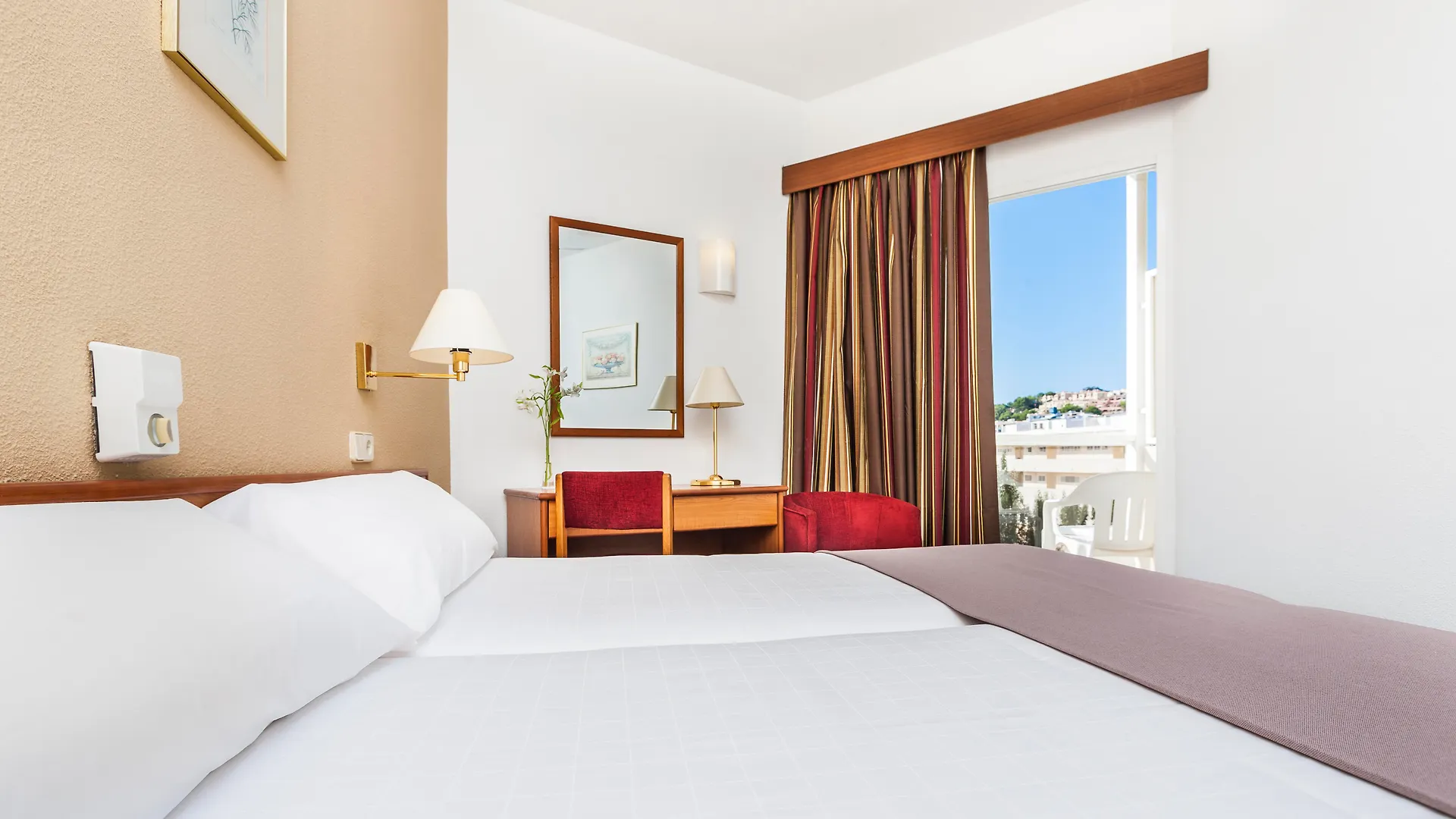 ***  Globales Playa Santa Ponsa Hotel Spain